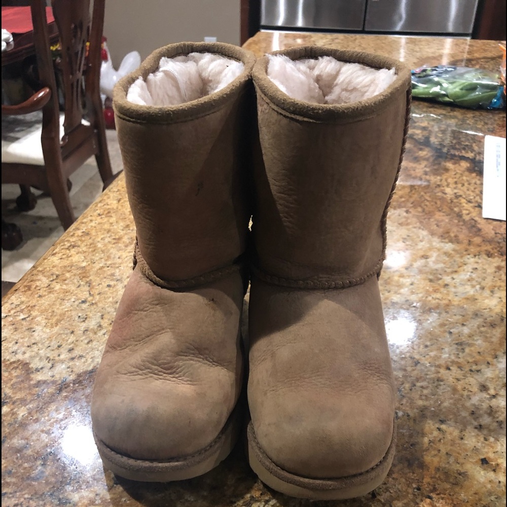 Toddler camel Uggs